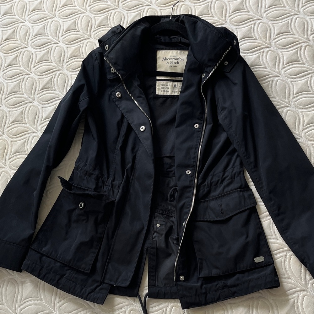Abercrombie & Fitch Women's Black Hooded Utility Jacket